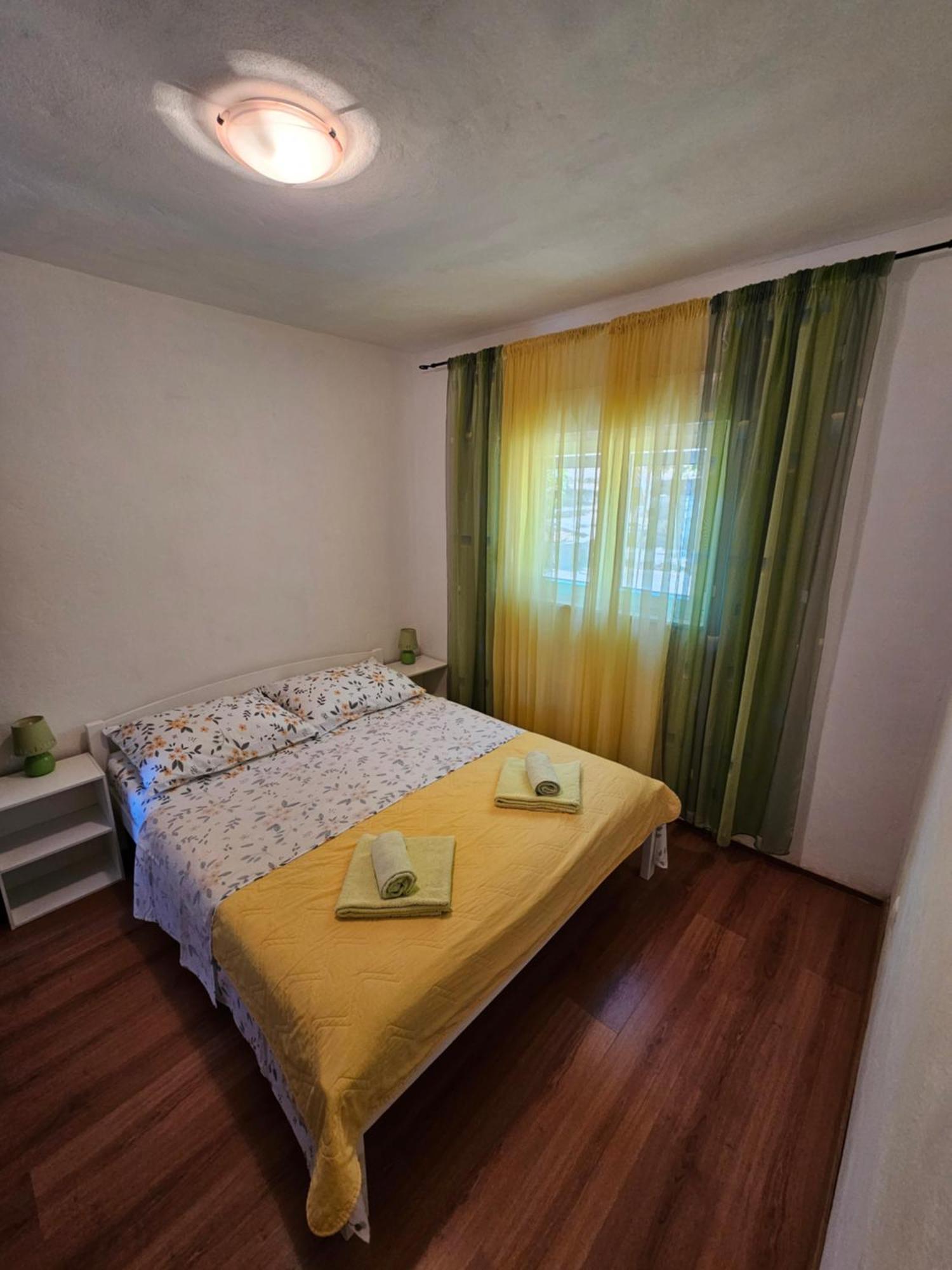 Apartments Lucin فيليكي درفينيك المظهر الخارجي الصورة